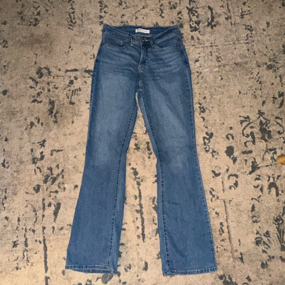 Signature Levi Strauss Bootcut Flare Midwash Jeans